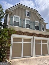 Building Photo - 5975 Bentley Way