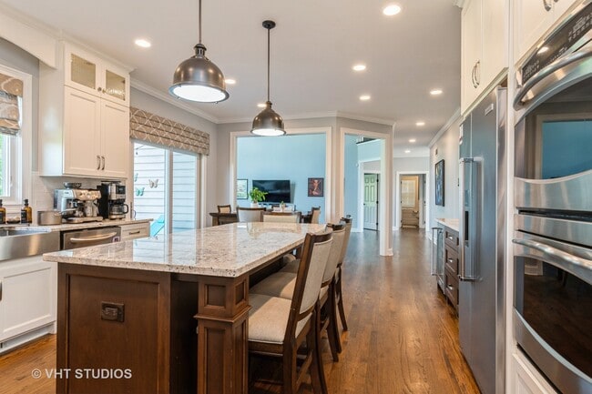 Building Photo - 2328 Simsbury Ct