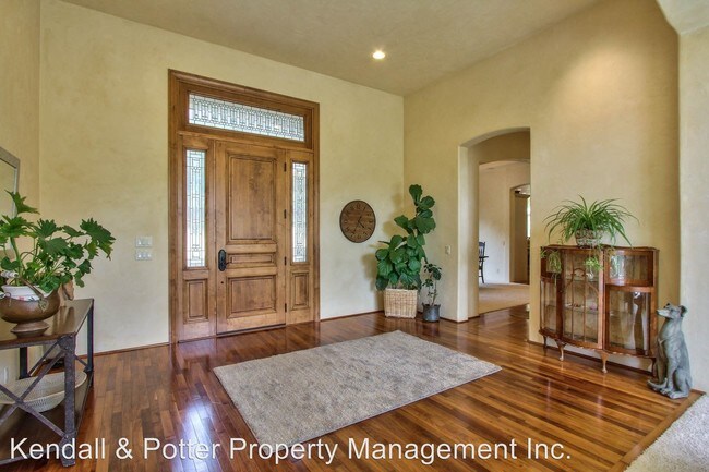 Building Photo - 4 br, 3.5 bath House - 360 Dante Robles