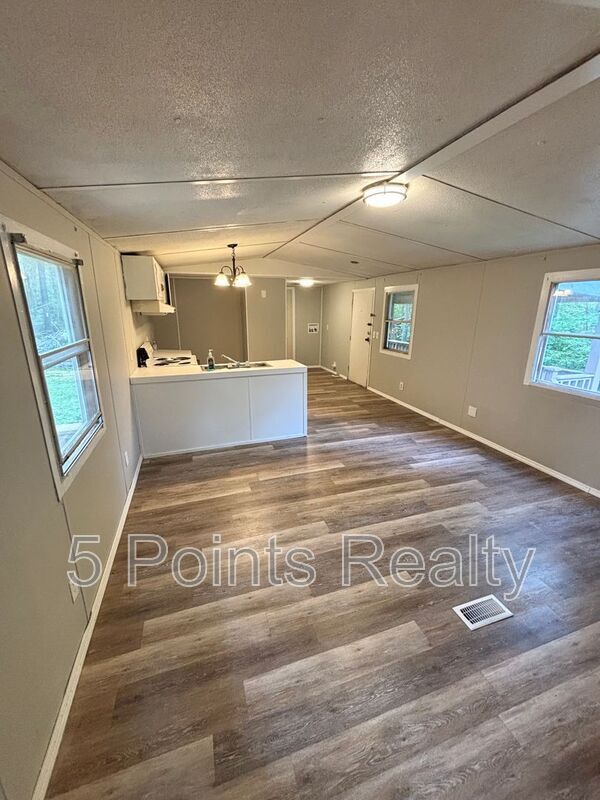 Building Photo - 9314 Beeler Ct