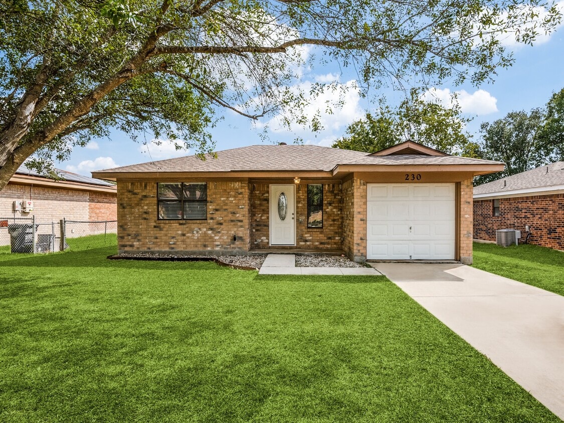 230 Sun Flower Dr, Marion, TX 78124 House Rental in Marion, TX