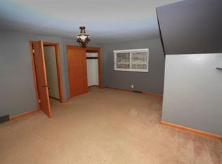 Building Photo - 533 S Fort Dr