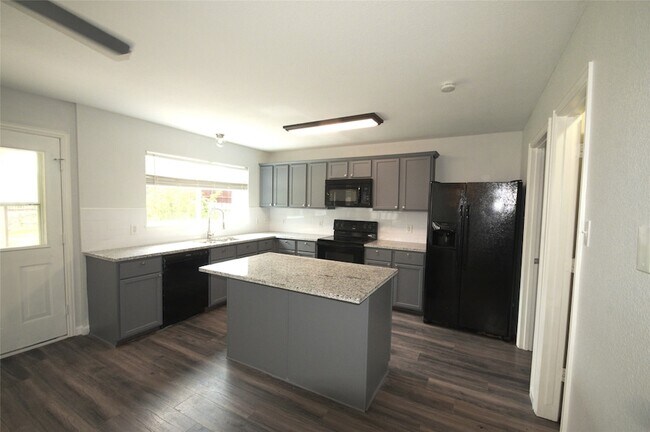 Foto del edificio - 308 Acklington Dr