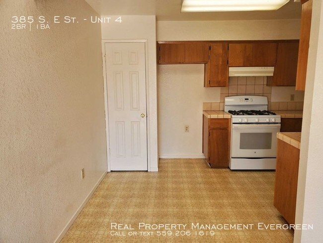 Building Photo - 385 S. E Street #4