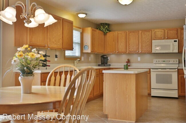 Foto del edificio - 4 br, 3.5 bath House - 6716 Bluffview Cir