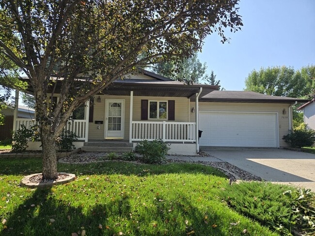 Building Photo - 5038 W Elm Ct