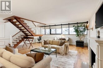 Building Photo - 55 A Avenue Rd