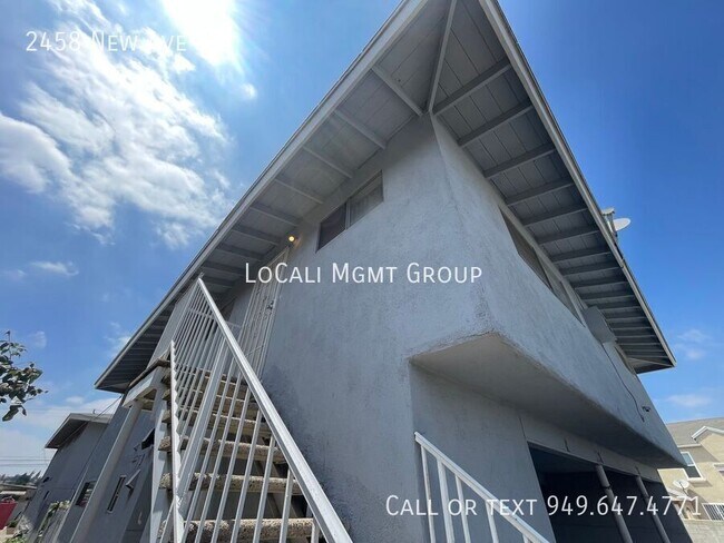 Foto del edificio - 2458 New Ave