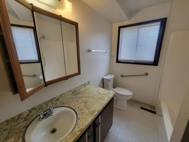 Building Photo - 2 bedroom in Billings MT 59102
