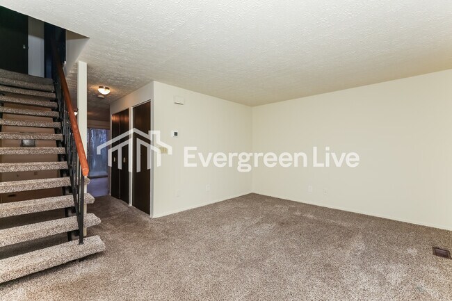 Foto del edificio - 7737 Mt Hood