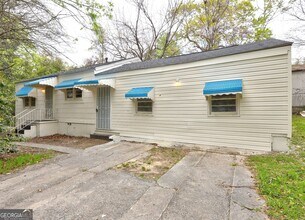 Building Photo - 2721 Date Ave