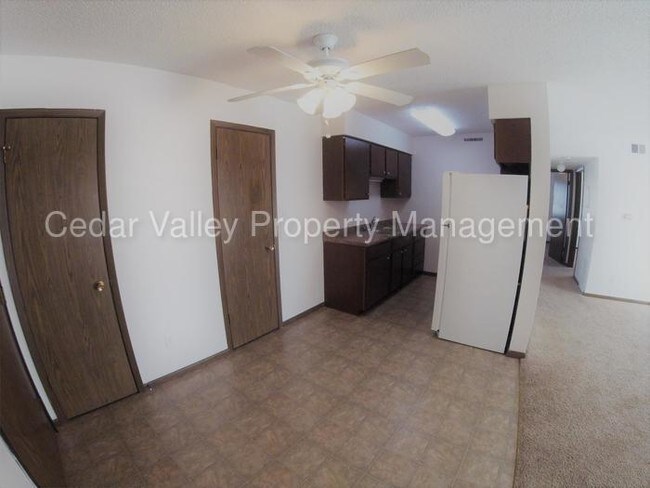 Foto del edificio - 2607 Terrace Dr