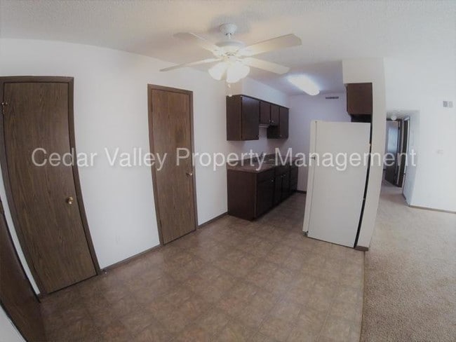 Building Photo - 2607 Terrace Dr
