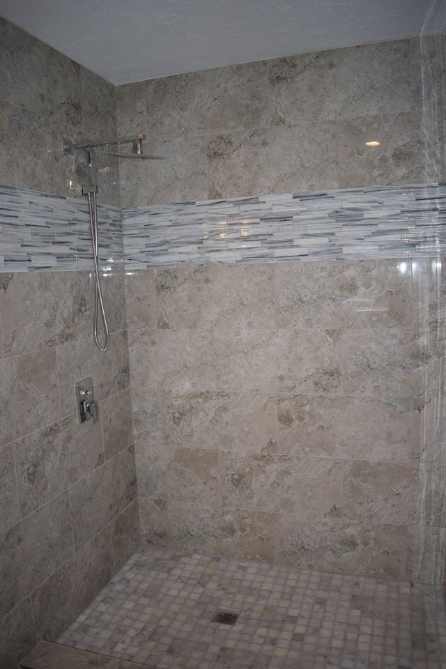 Building Photo - 15807 Mill Hollow Dr