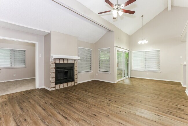 Building Photo - 6306 Pilgrim Ln