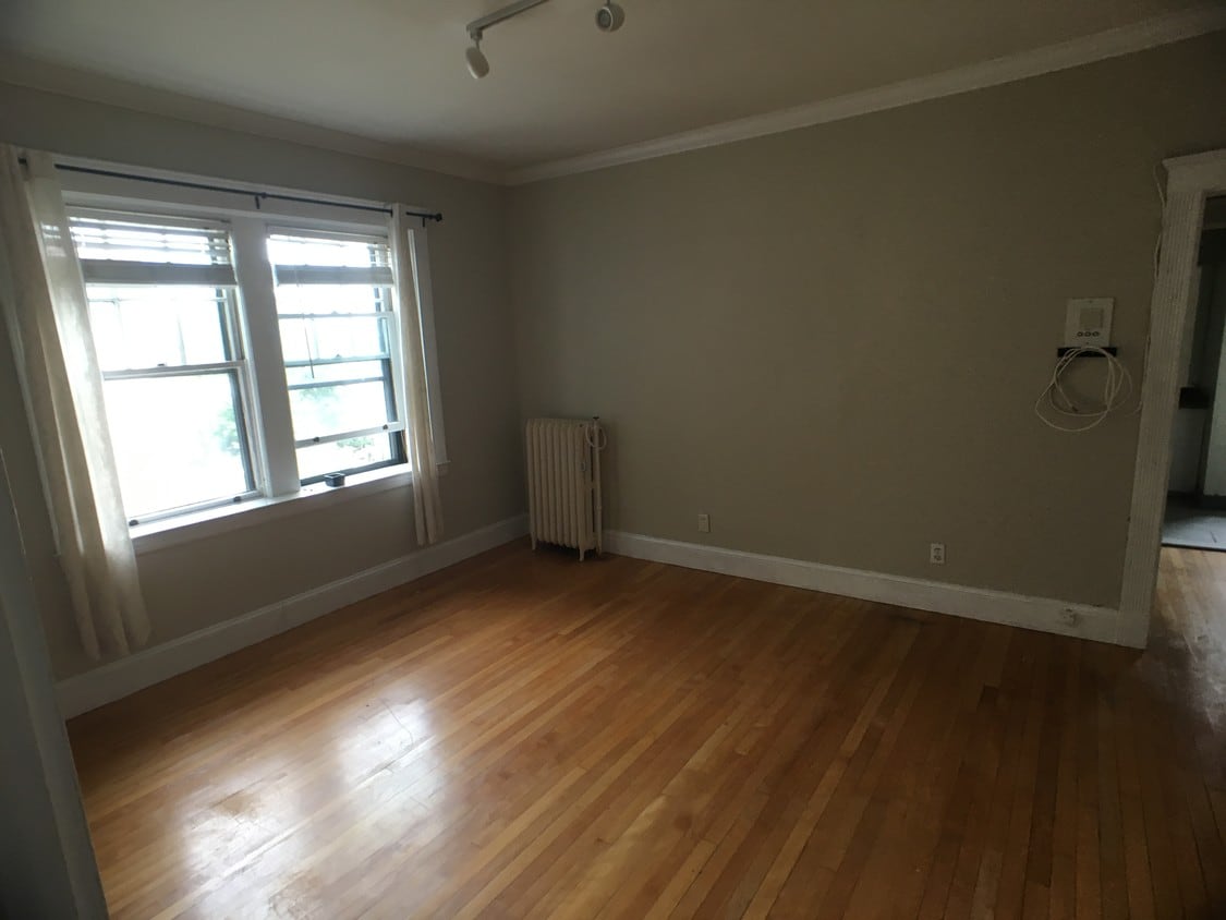 Foto principal - 174 Winthrop Rd