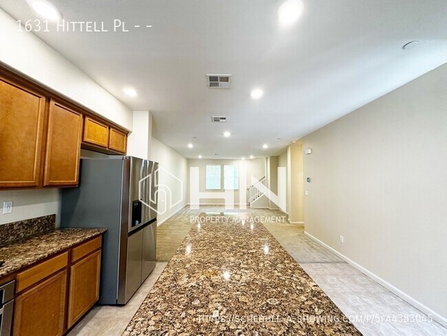 Foto del edificio - 1631 Hittell Pl