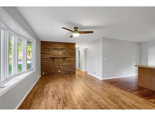 Building Photo - 2586 Martin Way