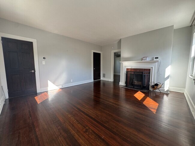 Foto del edificio - 677 Boston Ave