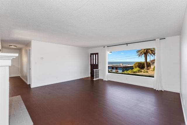 Foto del edificio - 513 Canyon Dr