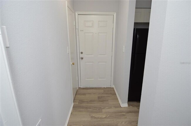 Foto del edificio - 8722 Mallard Reserve Dr