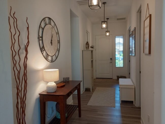 Spacious Foyer - 522 S 197th Ln