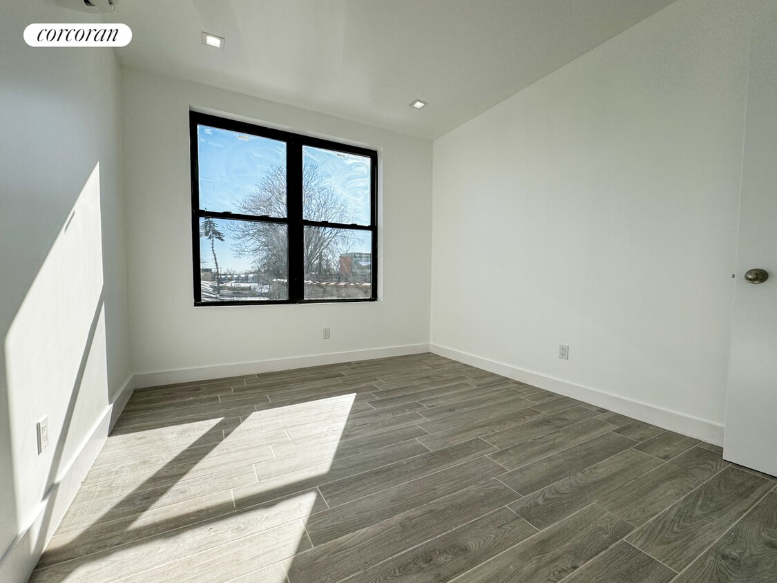 7616 Rockaway Blvd Unit 2R, Queens, NY 11421 Room for Rent in Queens