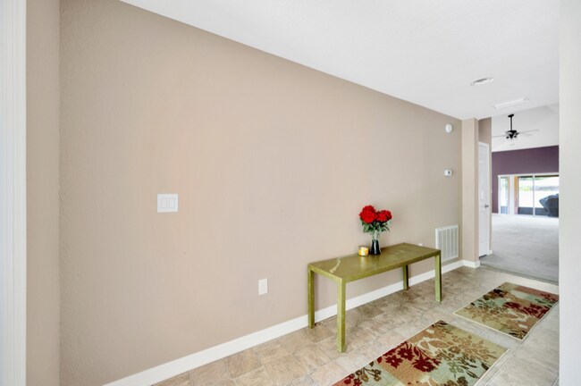 Foto del edificio - 722 Vineyard Reserve Ct