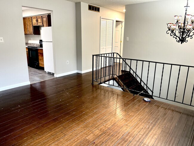 Foto del edificio - 6390 Firethorn Ave