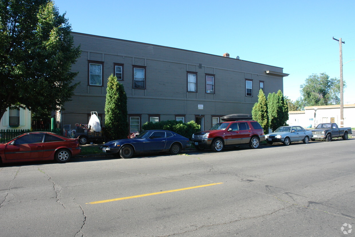 Building Photo - Astor Terrace Apartments