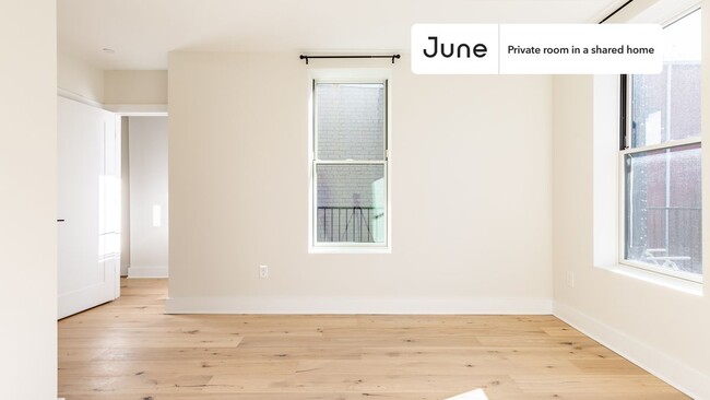 Foto del edificio - Private bedroom in 2 bed/2.5 bath Home