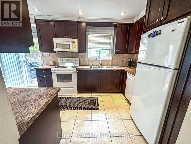 Photo du bâtiment - 3072 Patrick Crescent