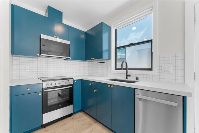 Foto del edificio - 3379 N Eagle Rock Blvd