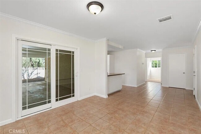 Foto del edificio - 1691 W Ontario Ave