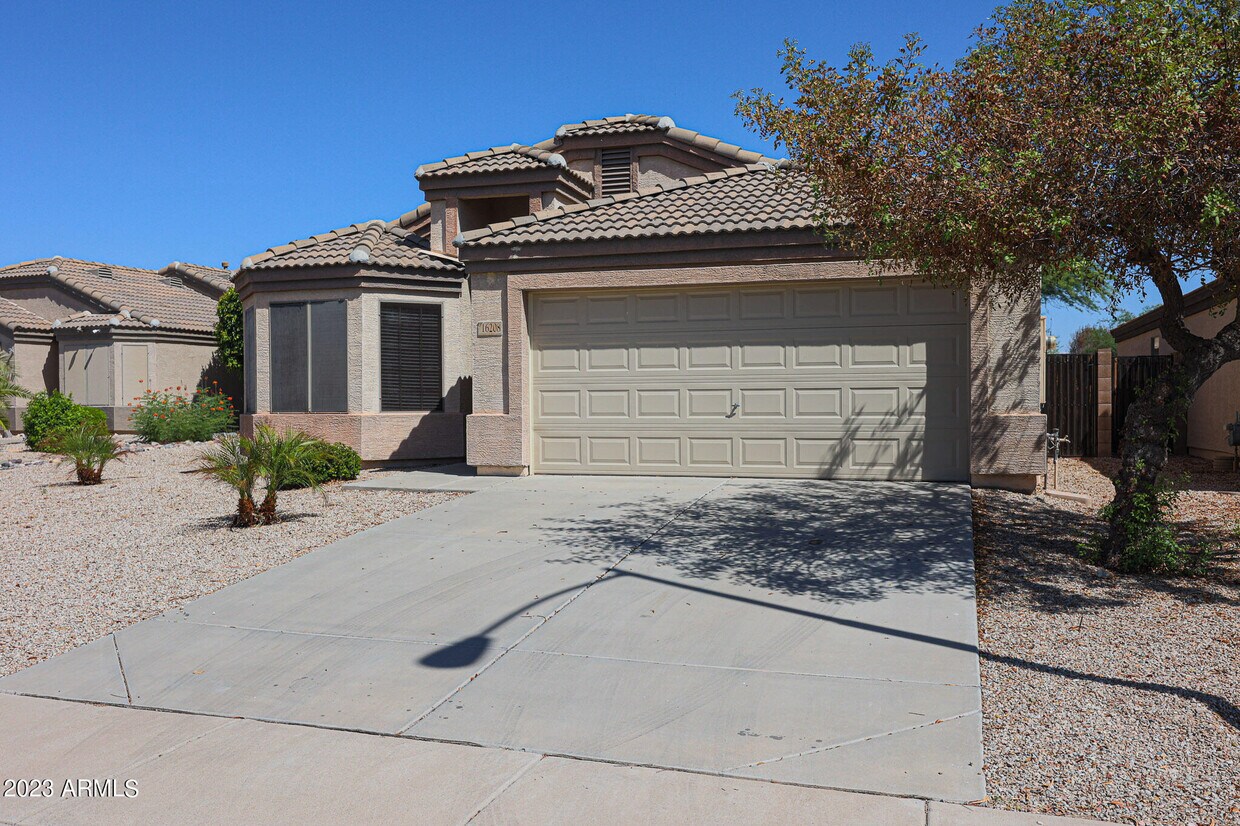Primary Photo - 16208 W Acapulco Cir