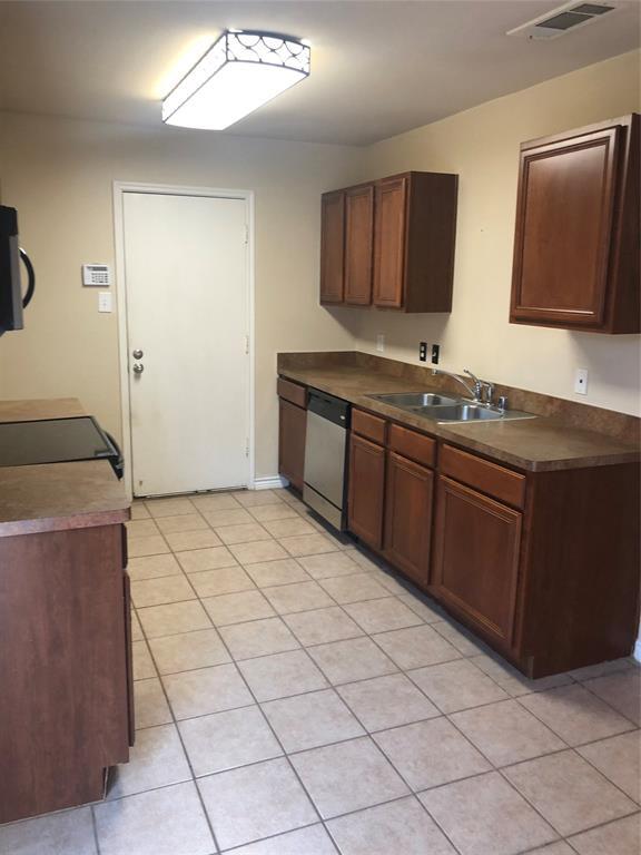 Foto del edificio - 6904 Bountiful Grove Dr