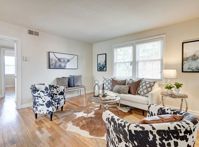 Living Room at Kensington Place Apartments - Kensington, Patterson Place and Grove Ave