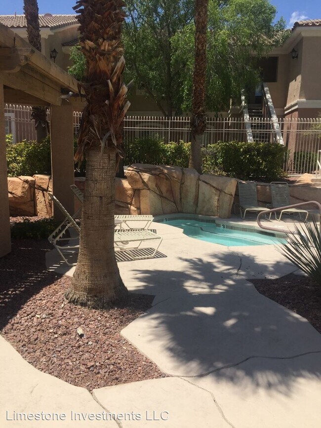 Foto del edificio - 10500 Pine Pointe Ave