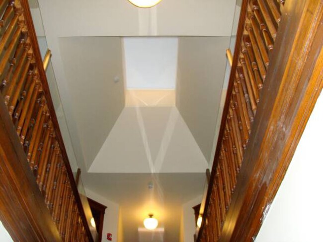 Building Photo - Skylight Lofts