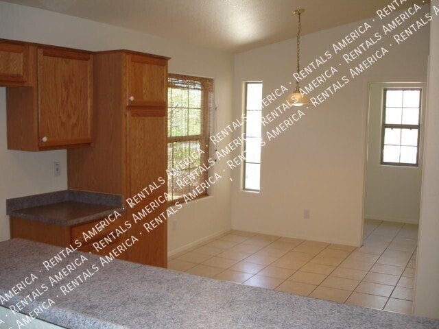 Building Photo - 17463 W Rock Wren Ct