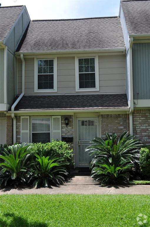 Building Photo - 8102 Amelia Rd
