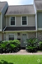 Building Photo - 8102 Amelia Rd