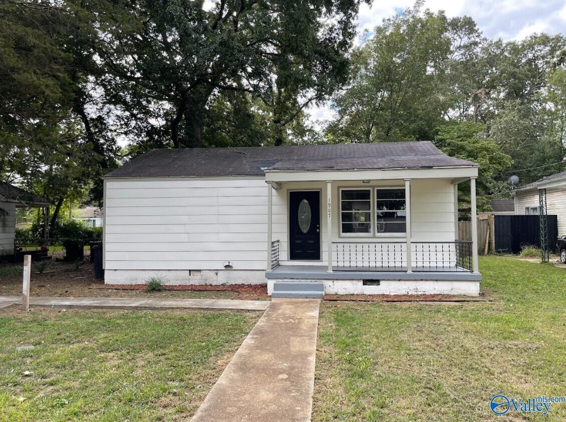 Foto principal - 1907 7th St SE