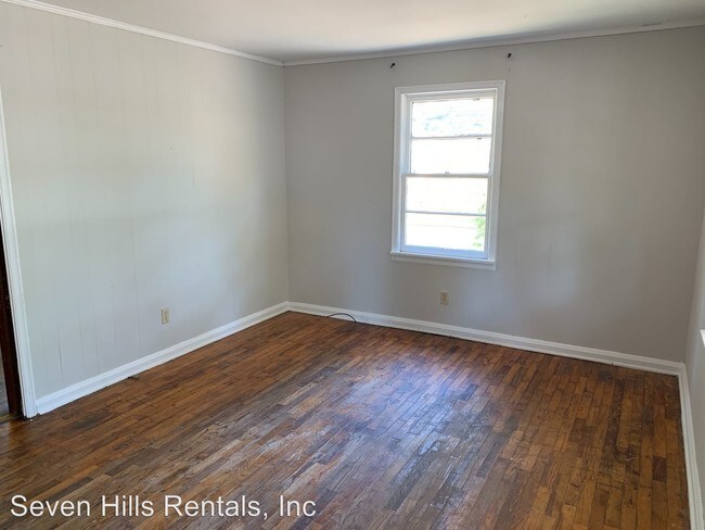 Foto del edificio - 3 br, 1 bath House - 208 Larkspur Lane