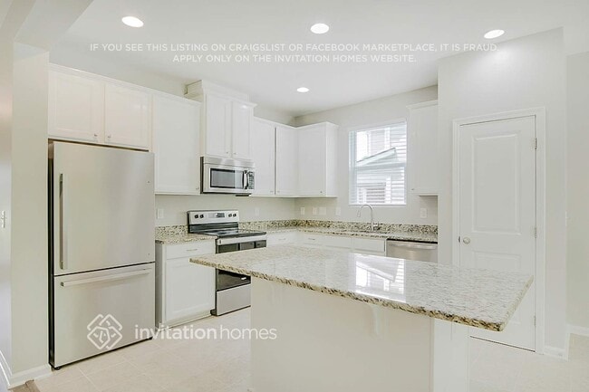 Building Photo - 610 Gray Head Ln
