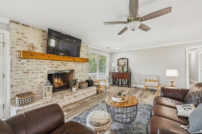 Foto del edificio - 9021 Lane Rd