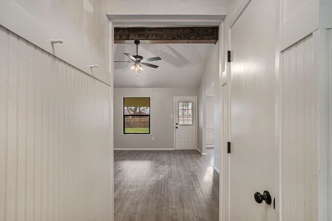 Building Photo - For Lease