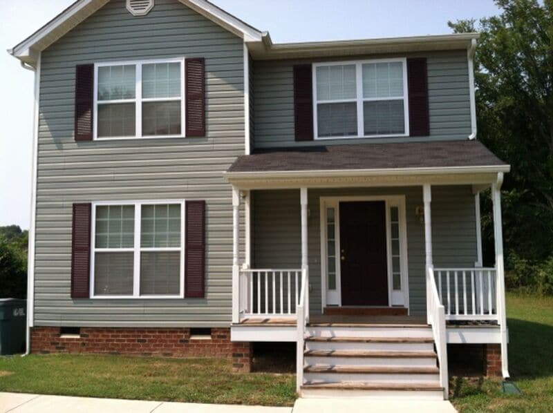 Primary Photo - 1122 Oakland Rd