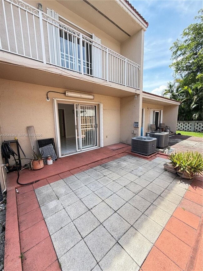 Foto del edificio - 6926 NW 166th Terrace