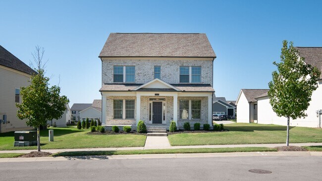 Building Photo - Great Home in Nolensville